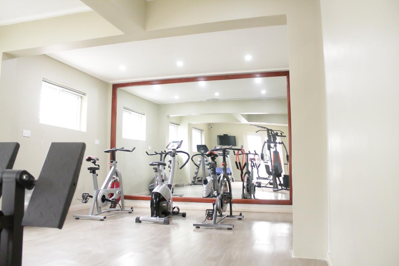 Earl Heights Suites Hotel Accra Buitenkant foto