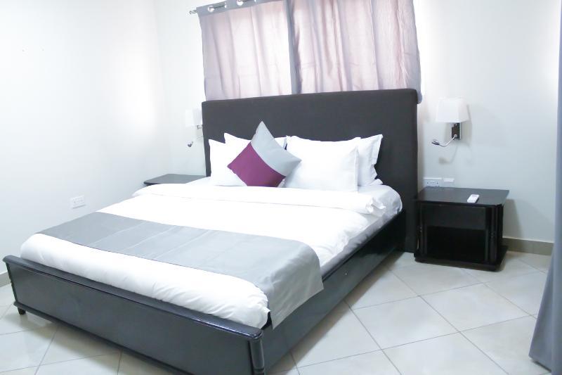 Earl Heights Suites Hotel Accra Buitenkant foto