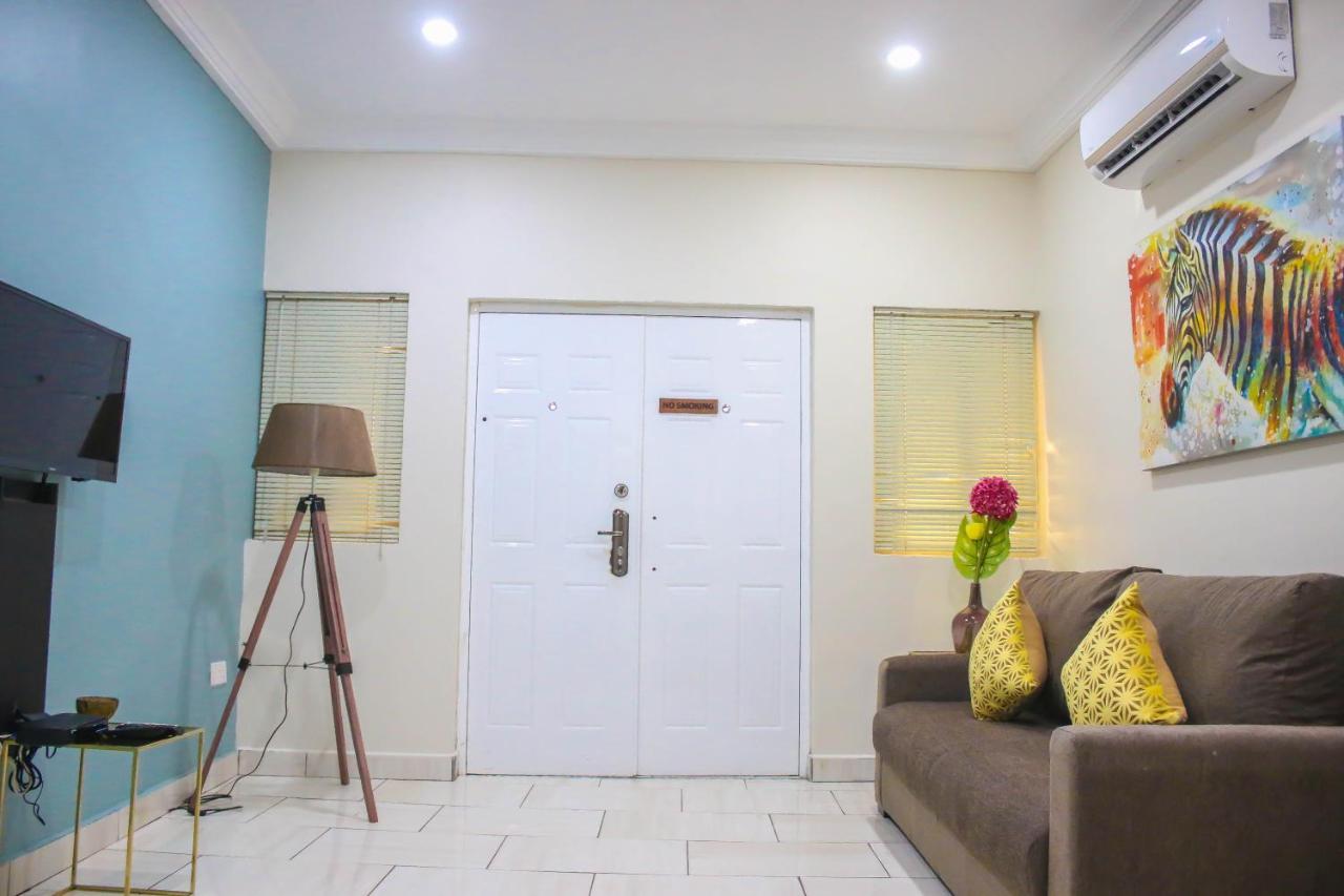 Earl Heights Suites Hotel Accra Buitenkant foto